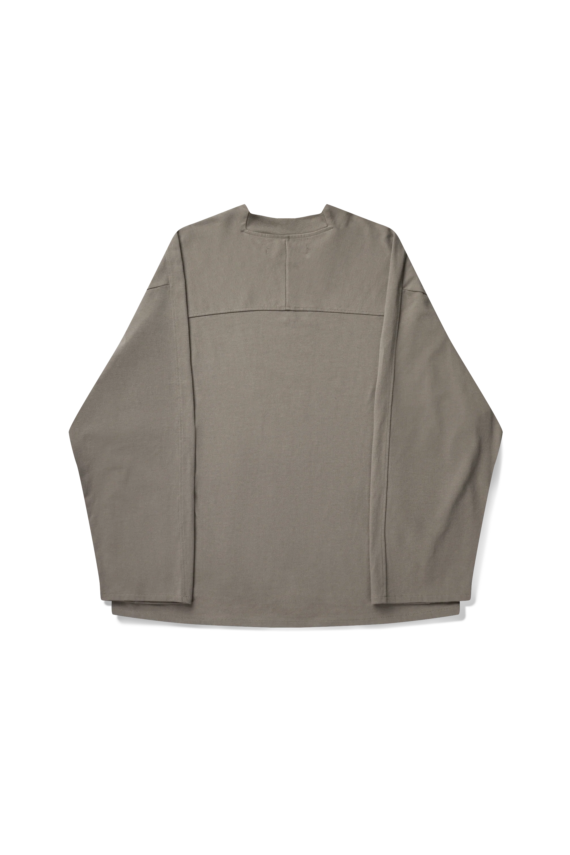 D7 Studio Long Sleeve Tee in Cement - Image 6