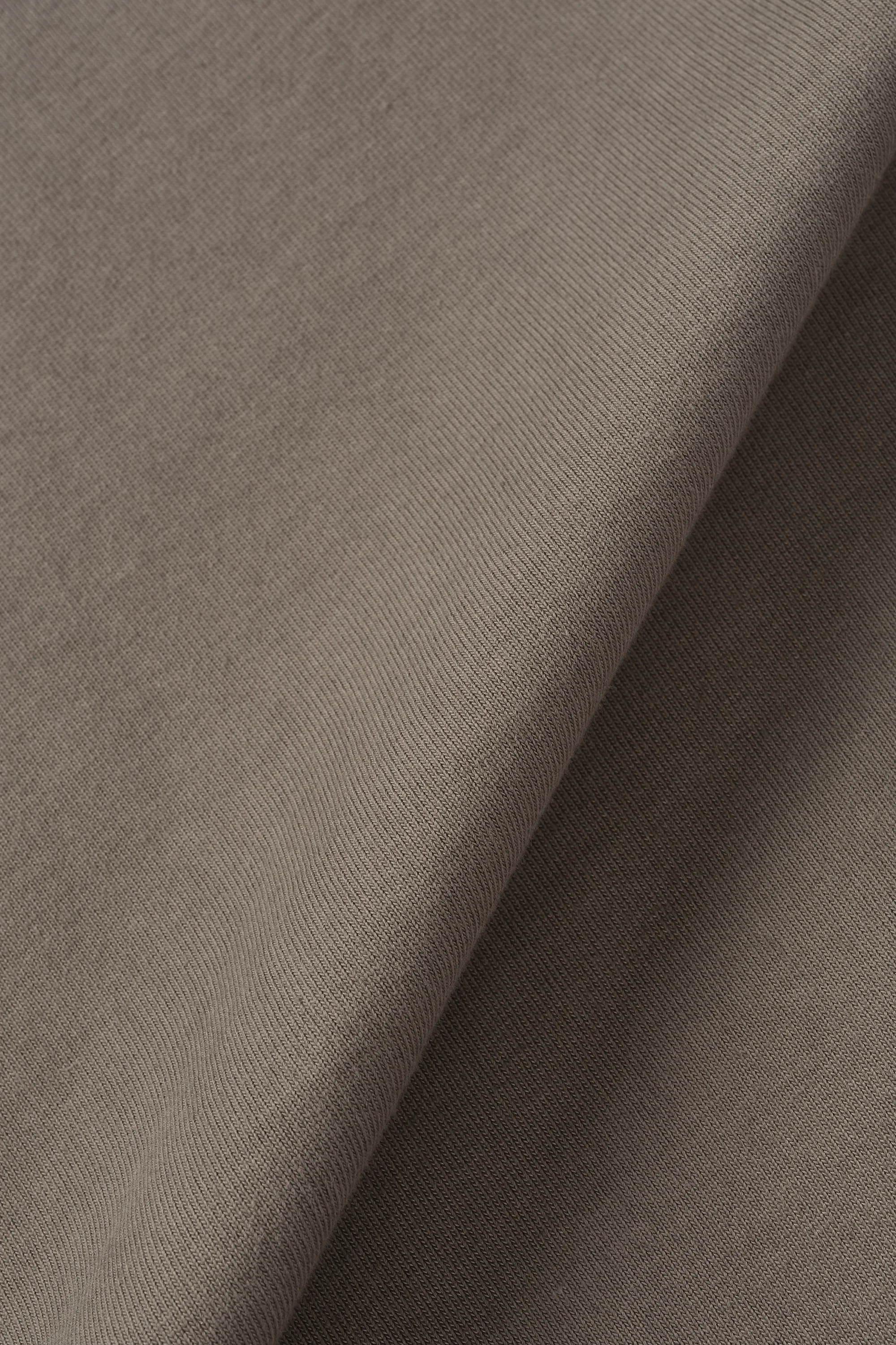 D7 Studio Long Sleeve Tee in Cement - Image 7