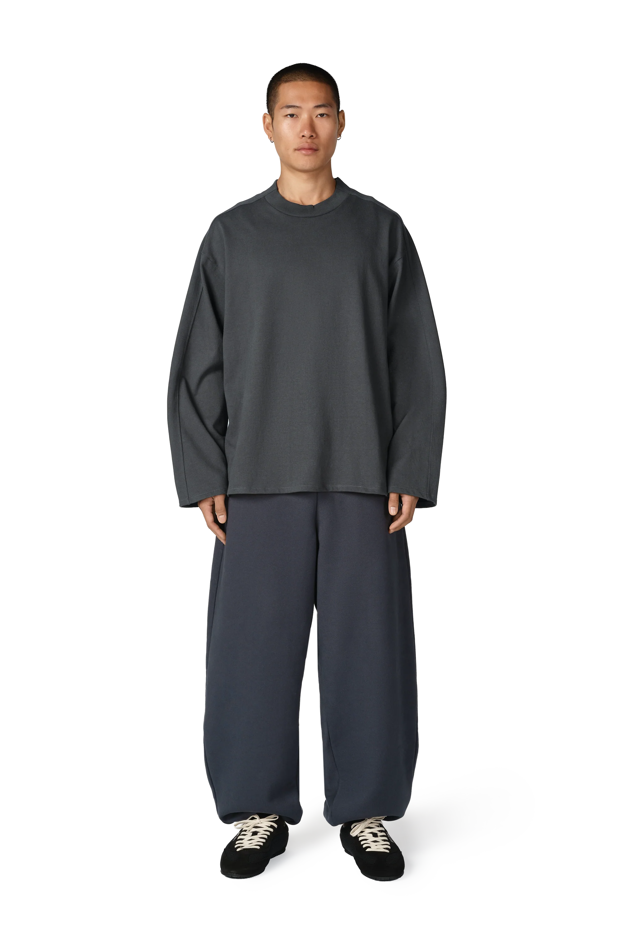 D7 Studio Long Sleeve Tee in Steel - Image 3