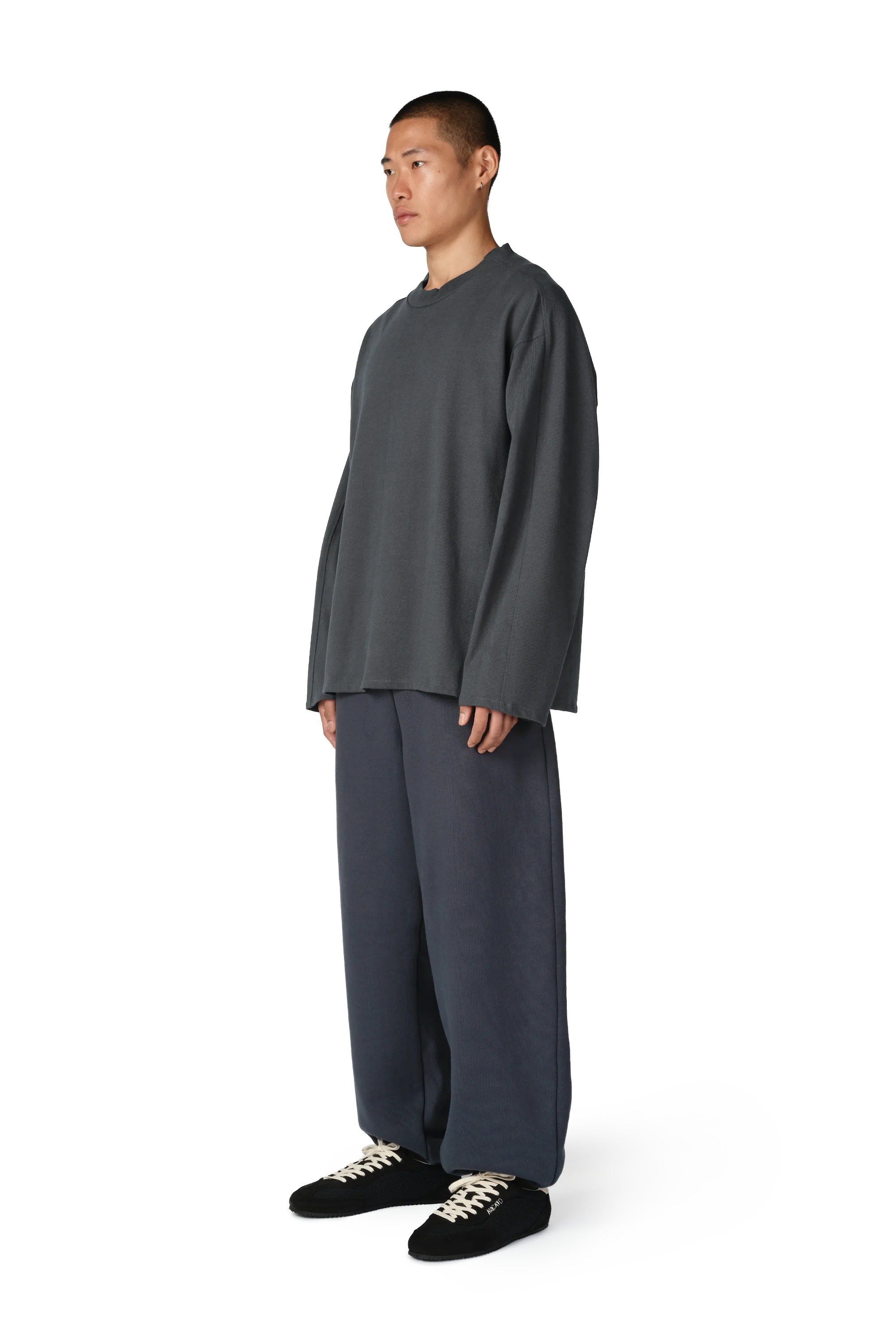 D7 Studio Long Sleeve Tee in Steel - Image 4