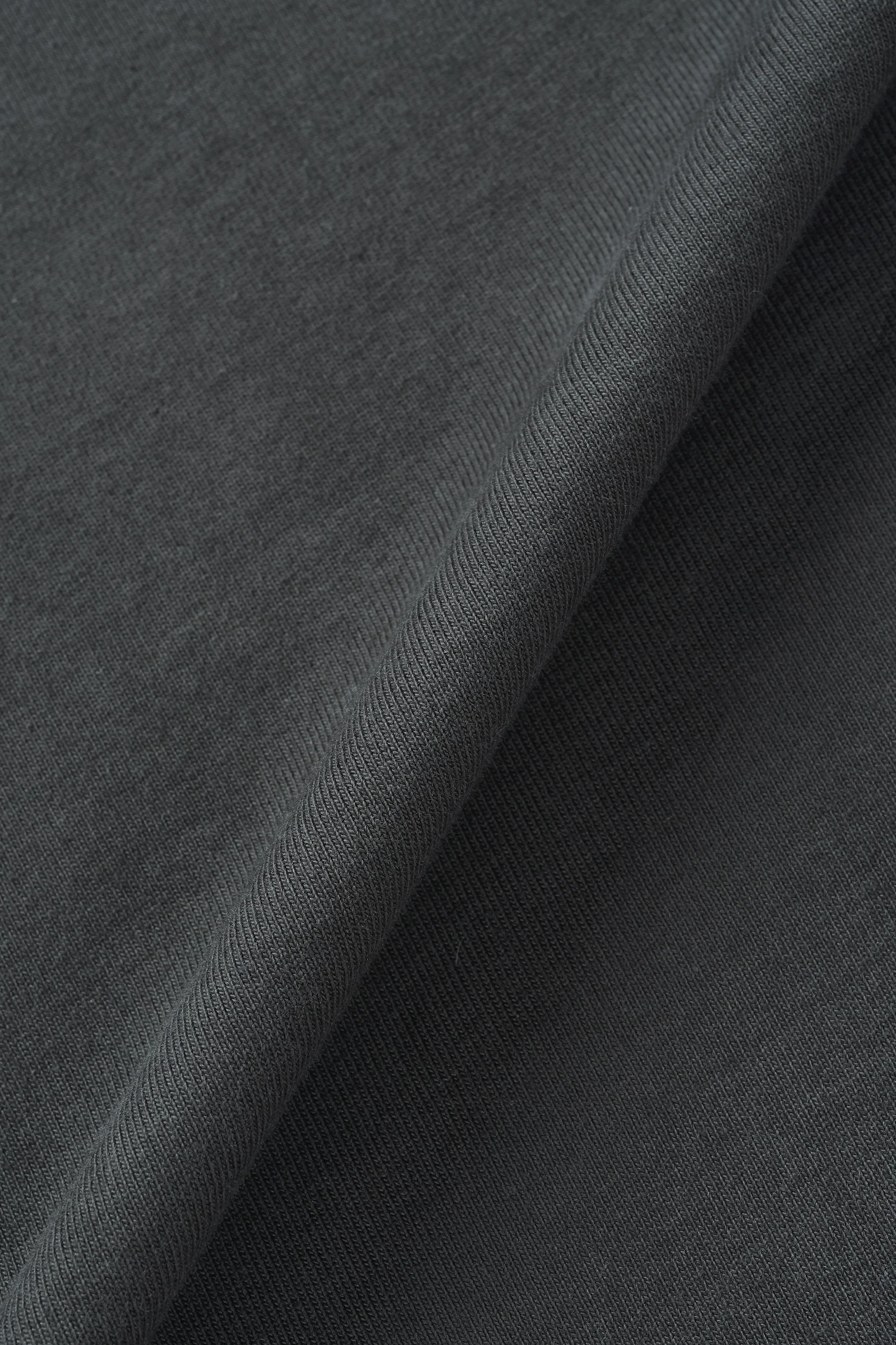 D7 Studio Long Sleeve Tee in Steel - Image 7