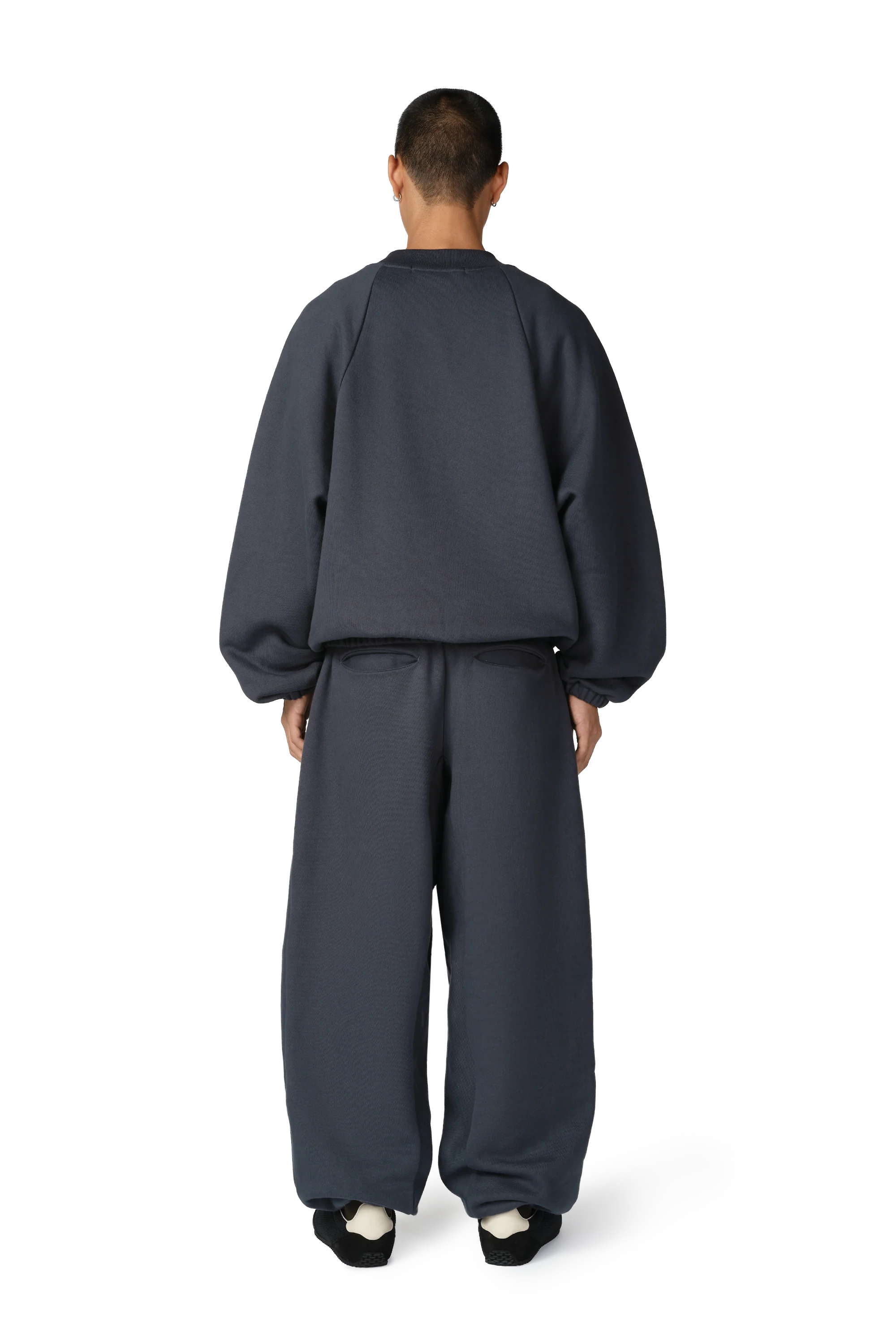 D7 Sweatshirt in Shadow - Image 5